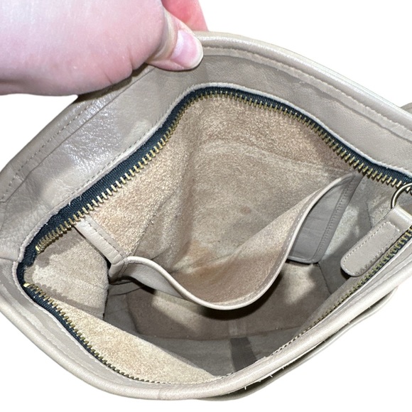 COACH #4075 Leather "Bucket Bag" USA Made early 90's Color Is Putty - Picture 5 of 12